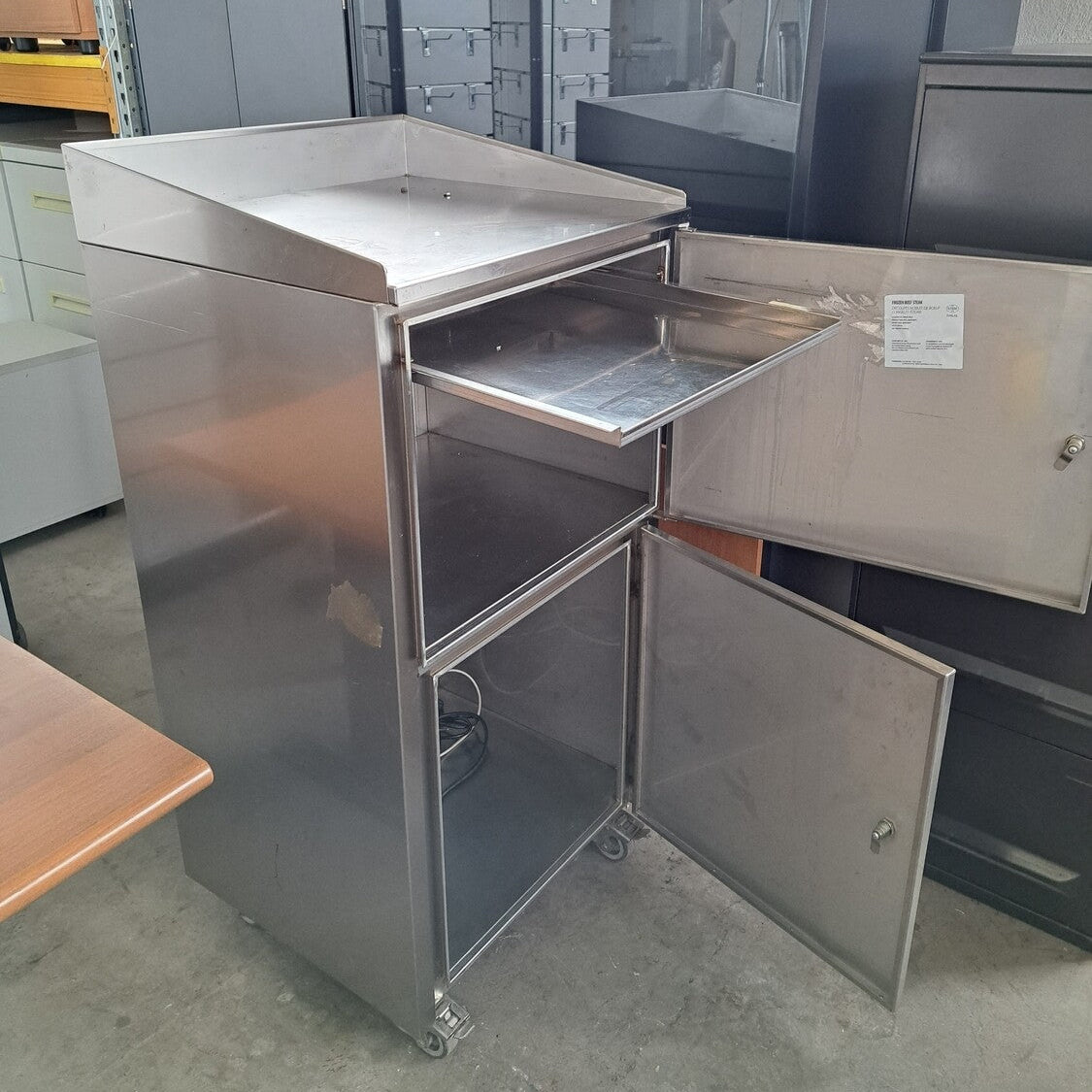 Postazione di lavoro mobile per computer S.I.D.