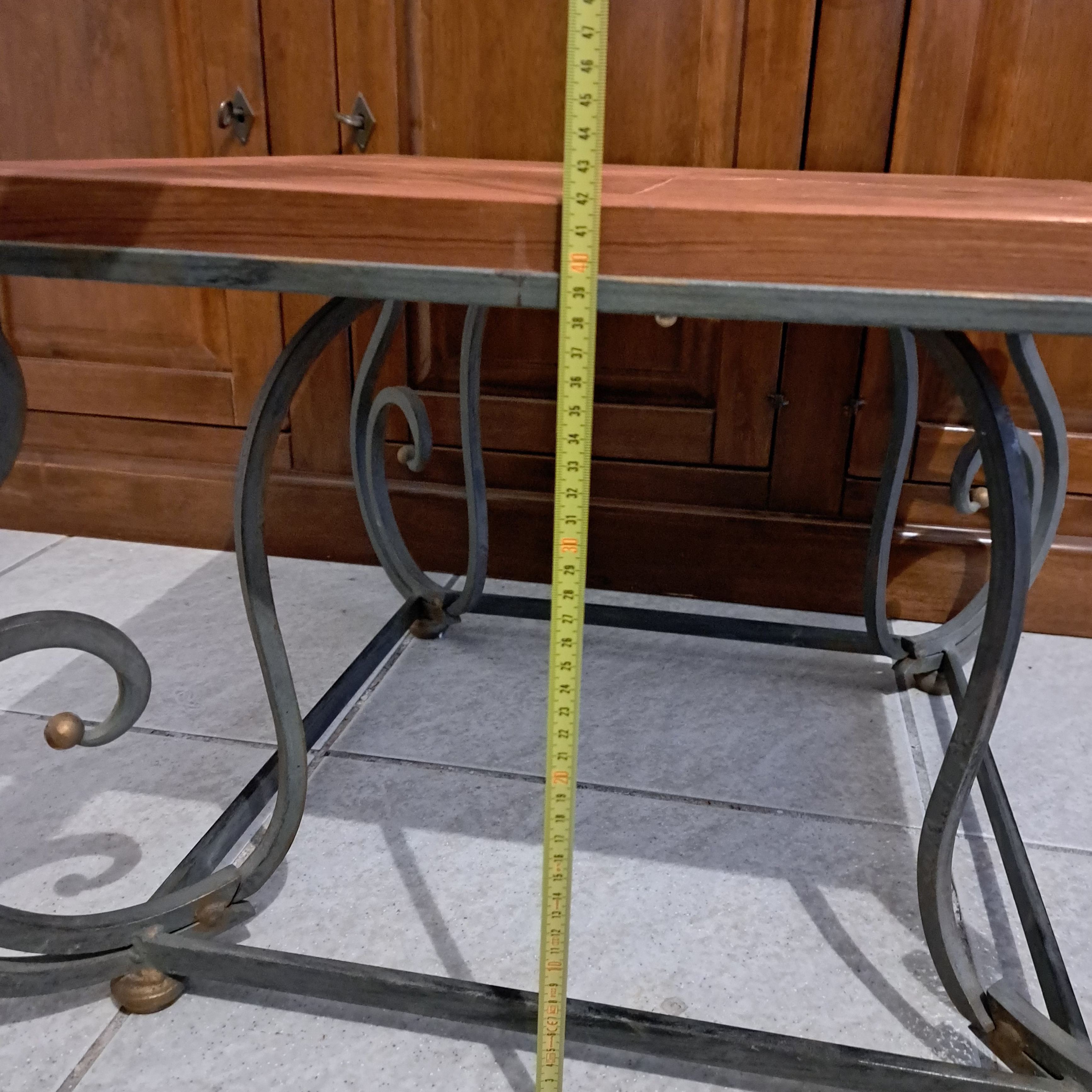 Tavolino Quadrato – Ferro Battuto e Legno – Stile Industrial / Rustico